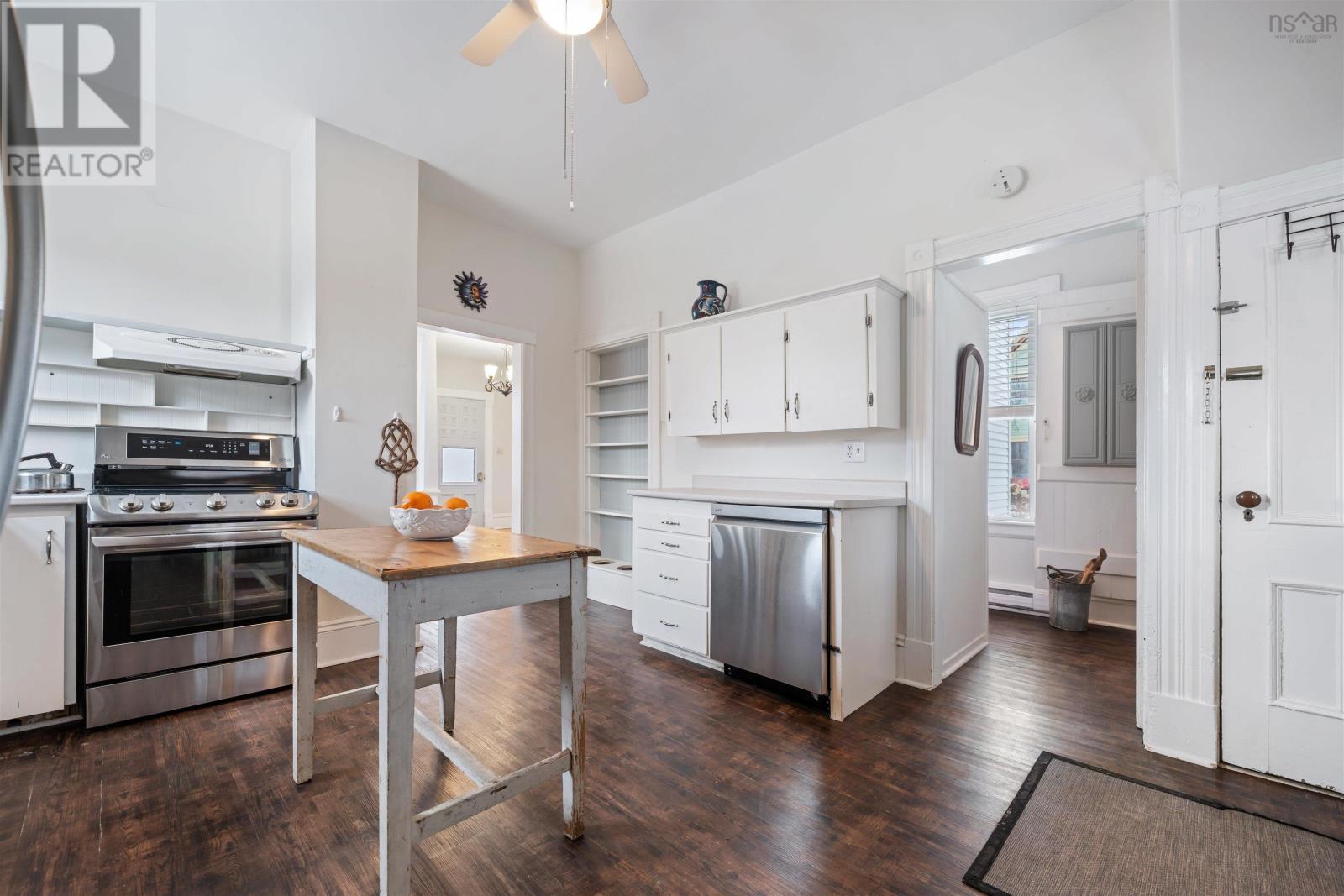 Property 30 of 49 of 31 Chapel Street