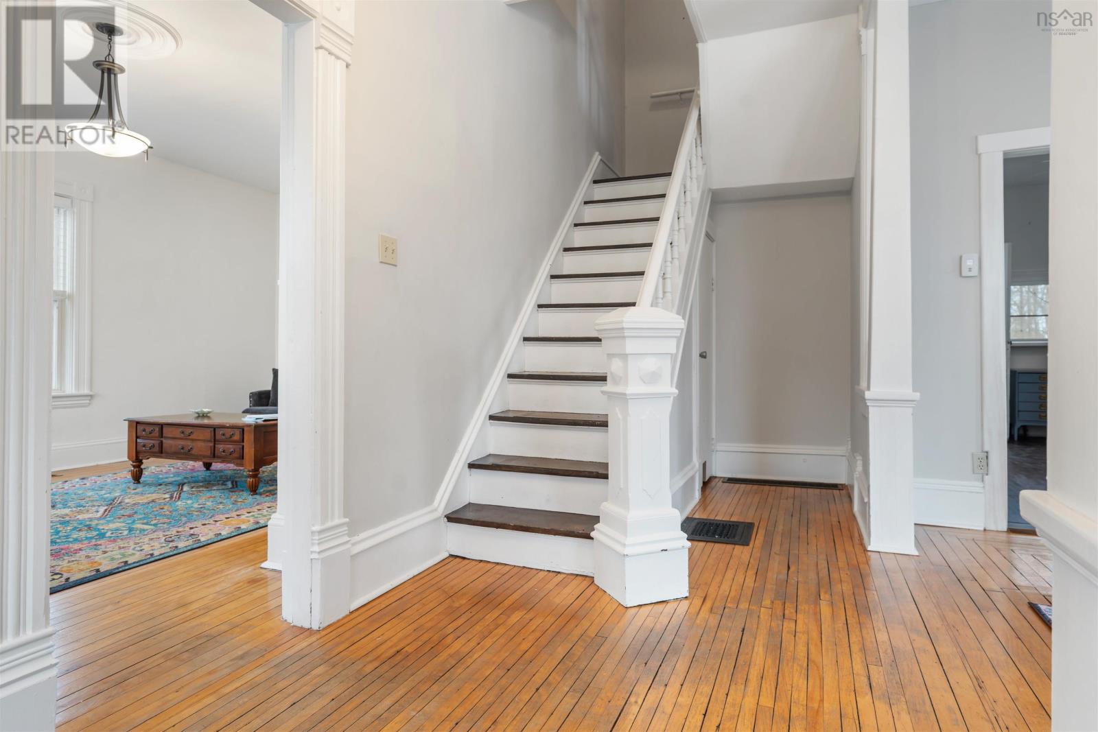 Property 18 of 49 of 31 Chapel Street