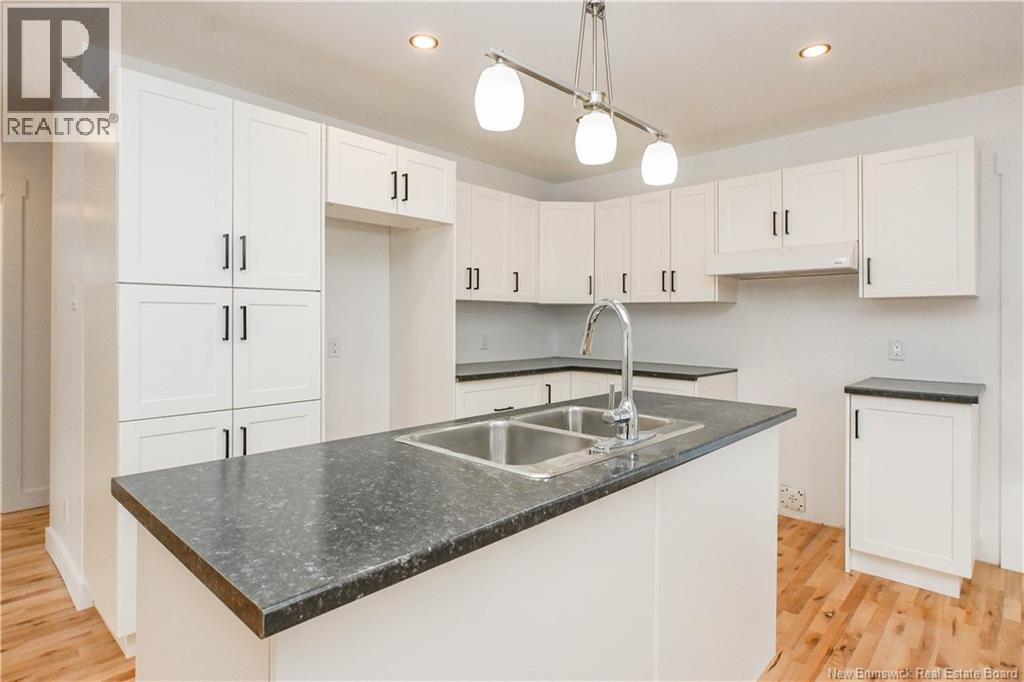 130 DU PORTAGE AVENUE - 18