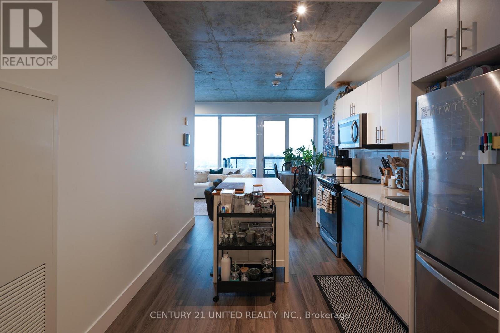 1411 - 80 BOND STREET E