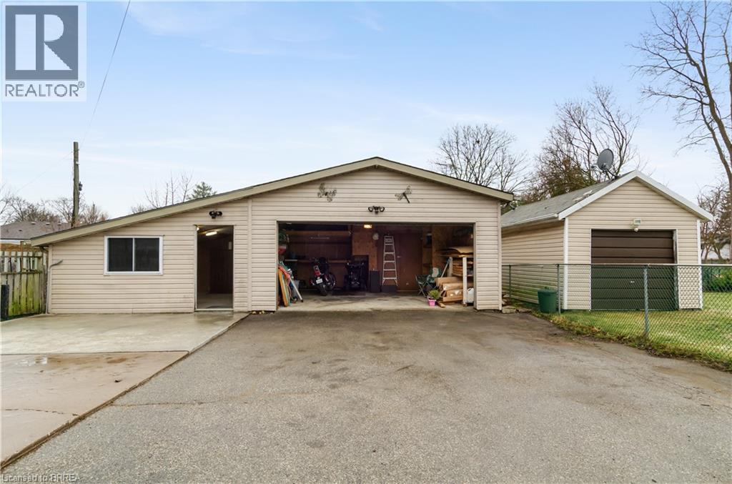 71 BARNES Avenue - 26