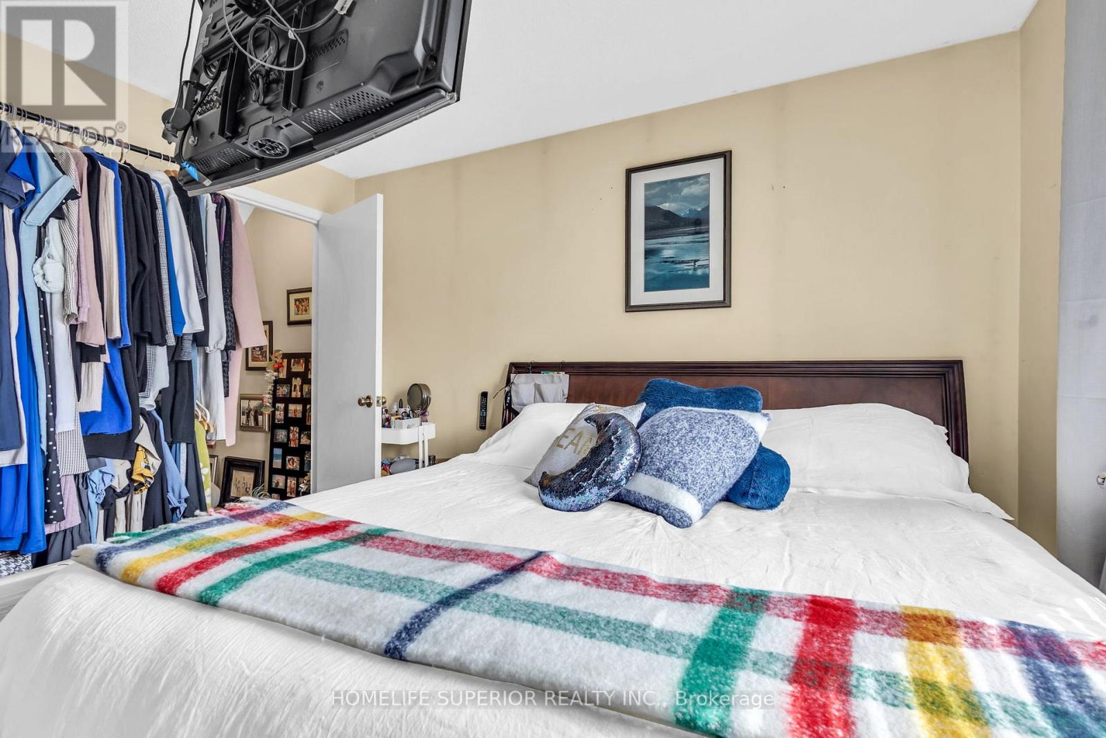 #12C 139 BRIGHTON STREET - 5