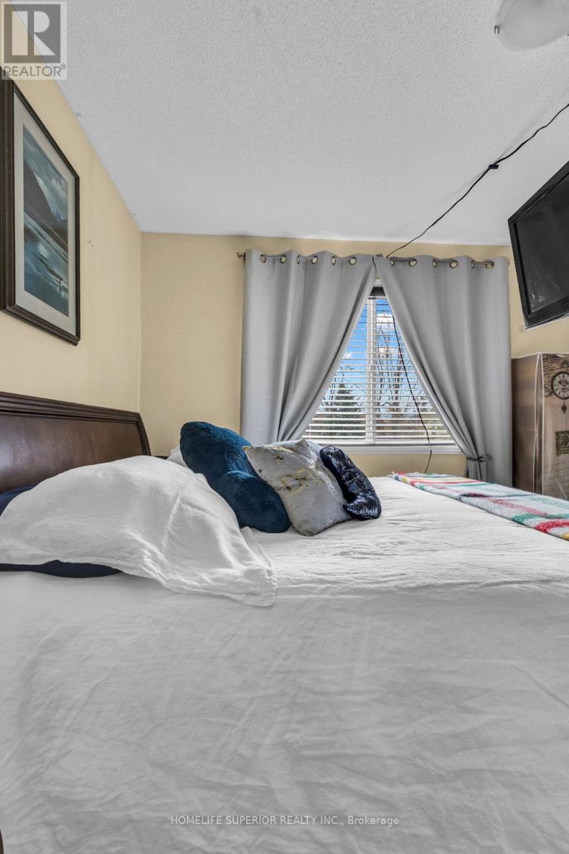#12C 139 BRIGHTON STREET - 6