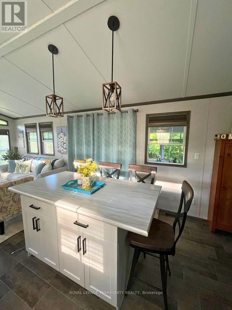 18 ROCKHAVEN - Image 18