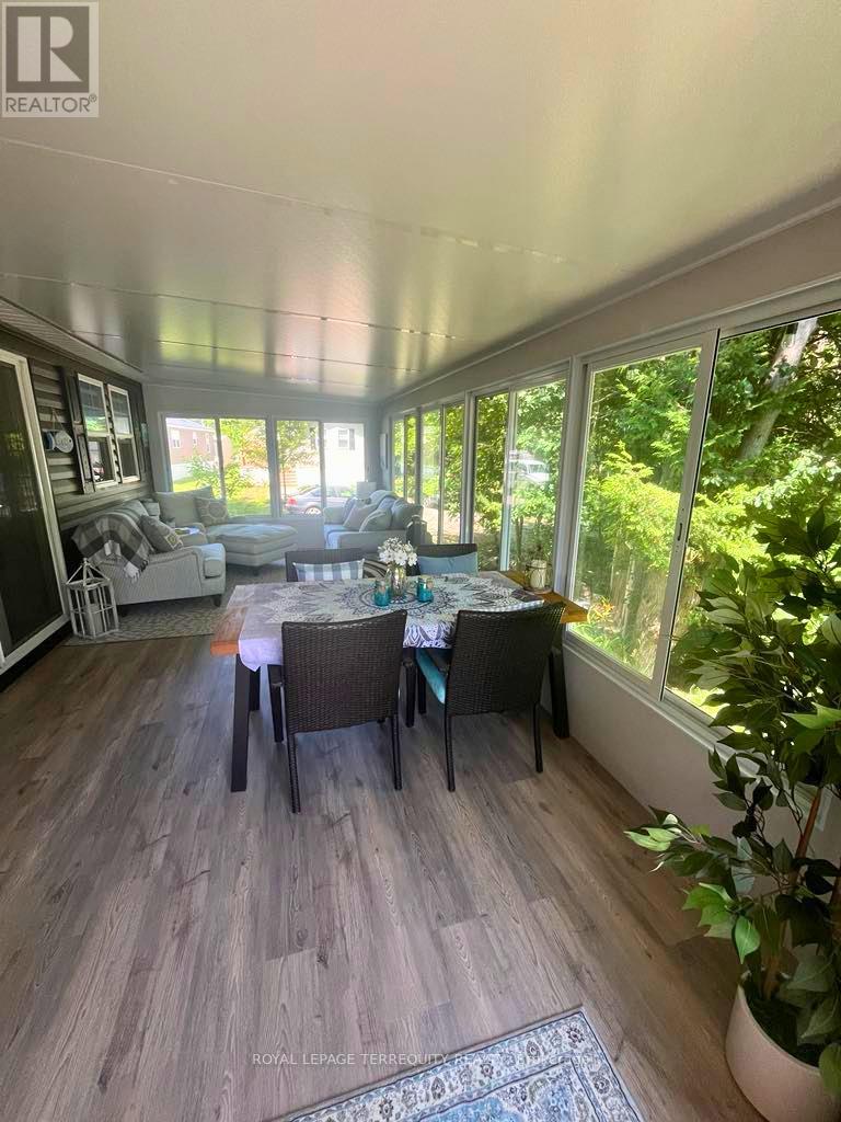 18 ROCKHAVEN - Image 19