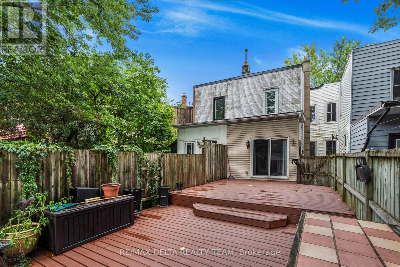 245 YORK STREET — photo 27