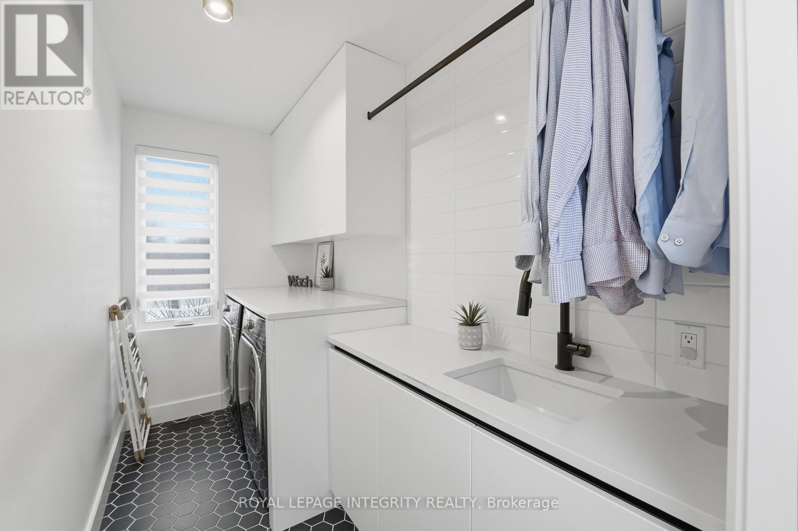 221 WESLEY AVENUE — photo 28