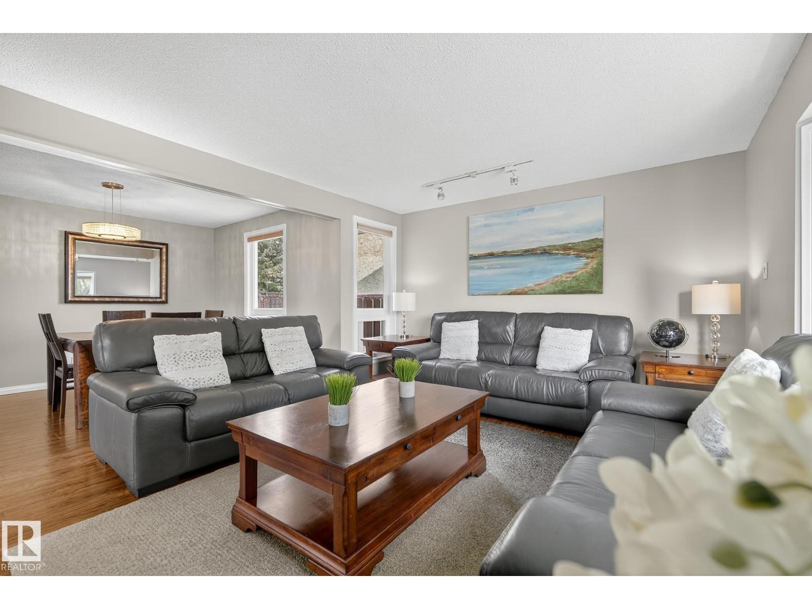 3528 56 ST NW, Edmonton