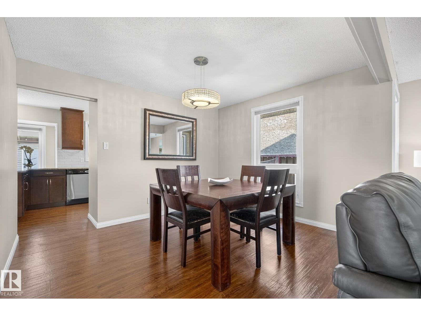 3528 56 ST NW, Edmonton