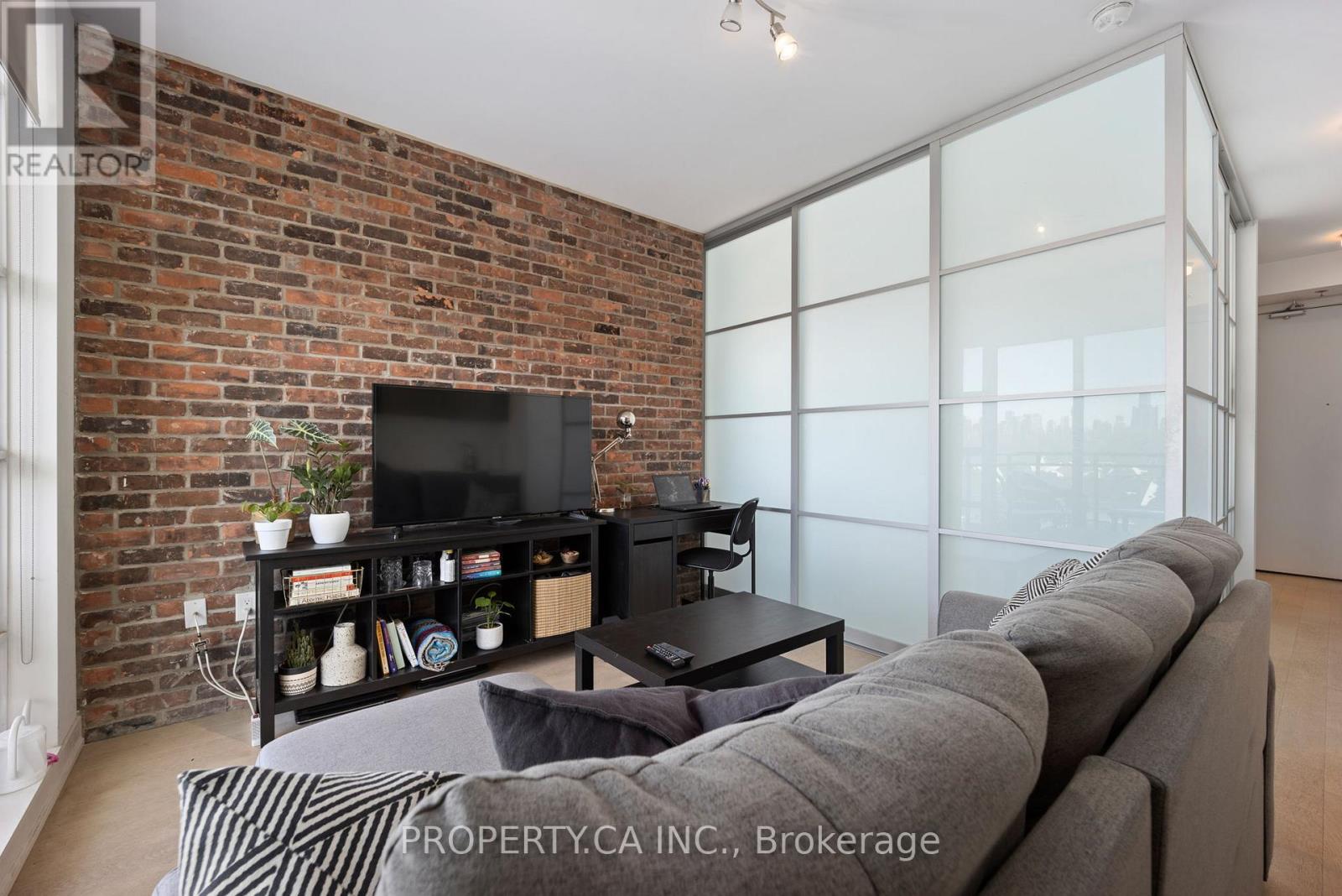 #612 88 COLGATE AVENUE - 12