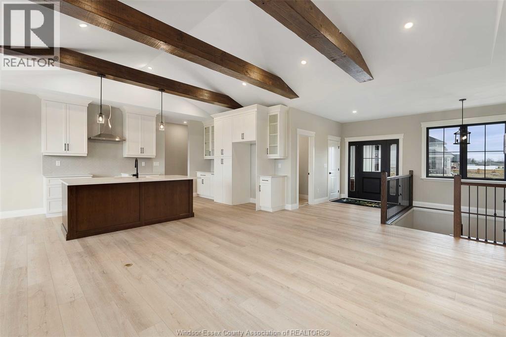 2524 MAYFAIR - 10