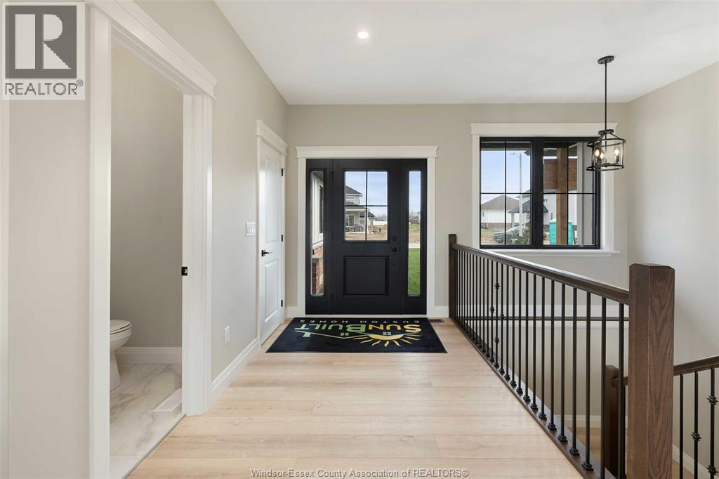 2524 MAYFAIR - 5