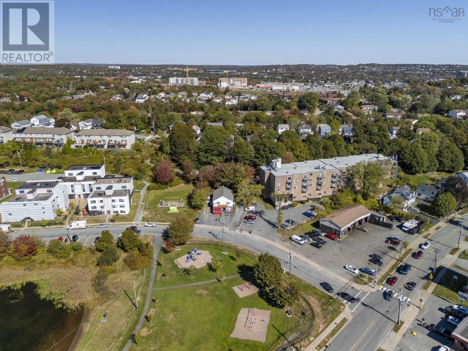 #16 6 LAKEFRONT ROAD - 12