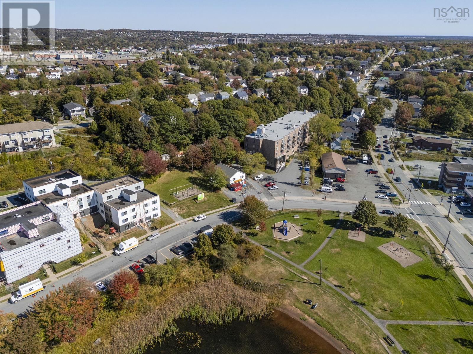 #16 6 LAKEFRONT ROAD - 11