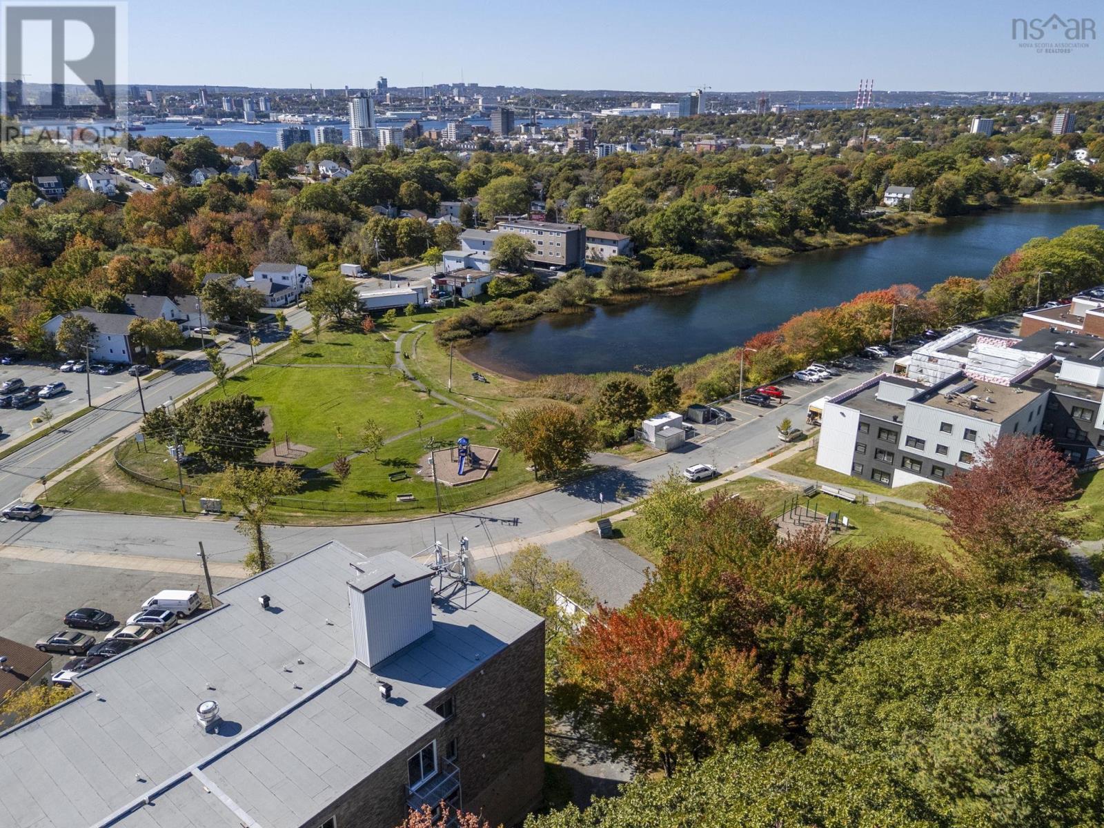 #16 6 LAKEFRONT ROAD - 14