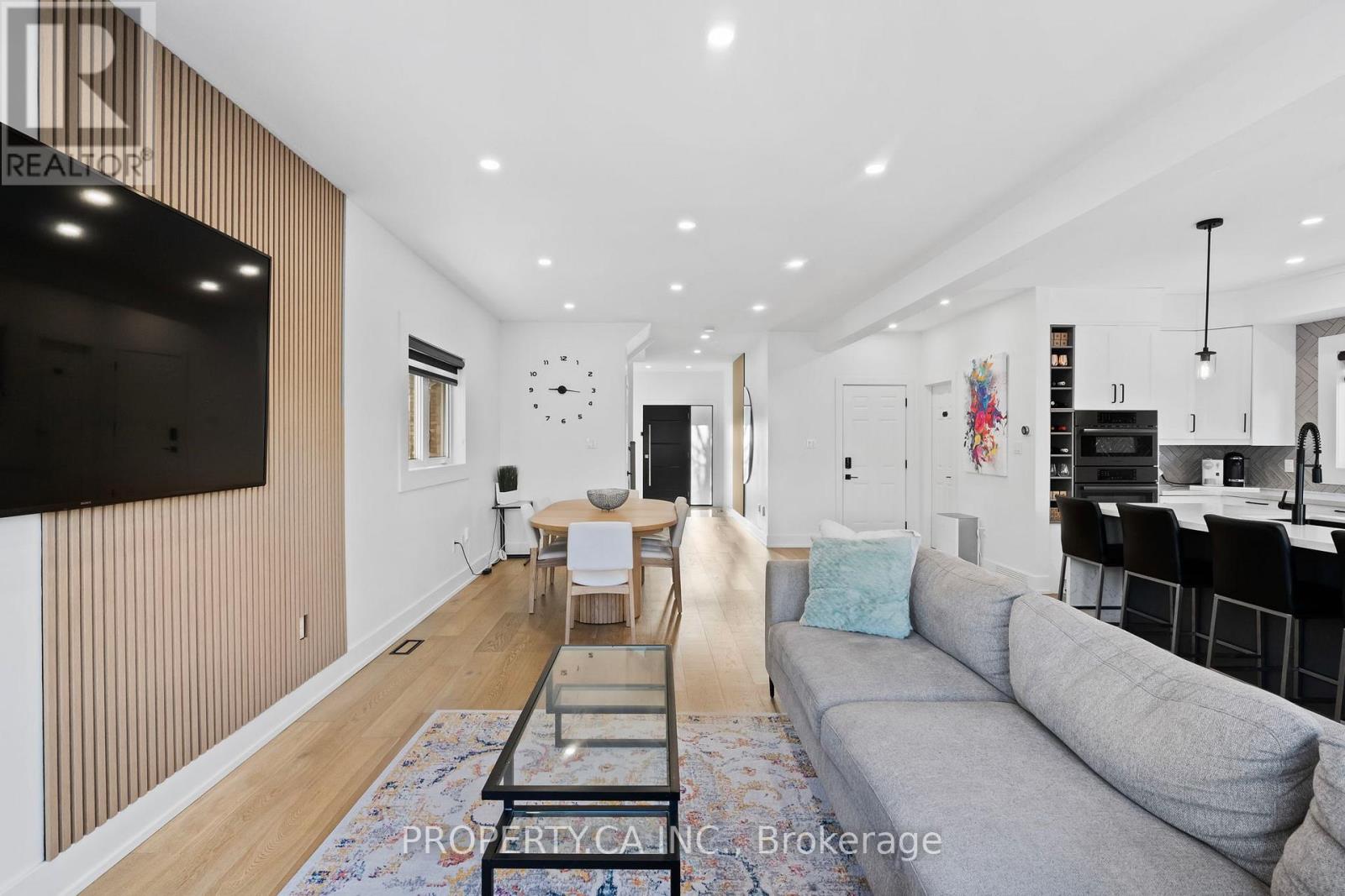 44 ANDREW HILL DRIVE - 12