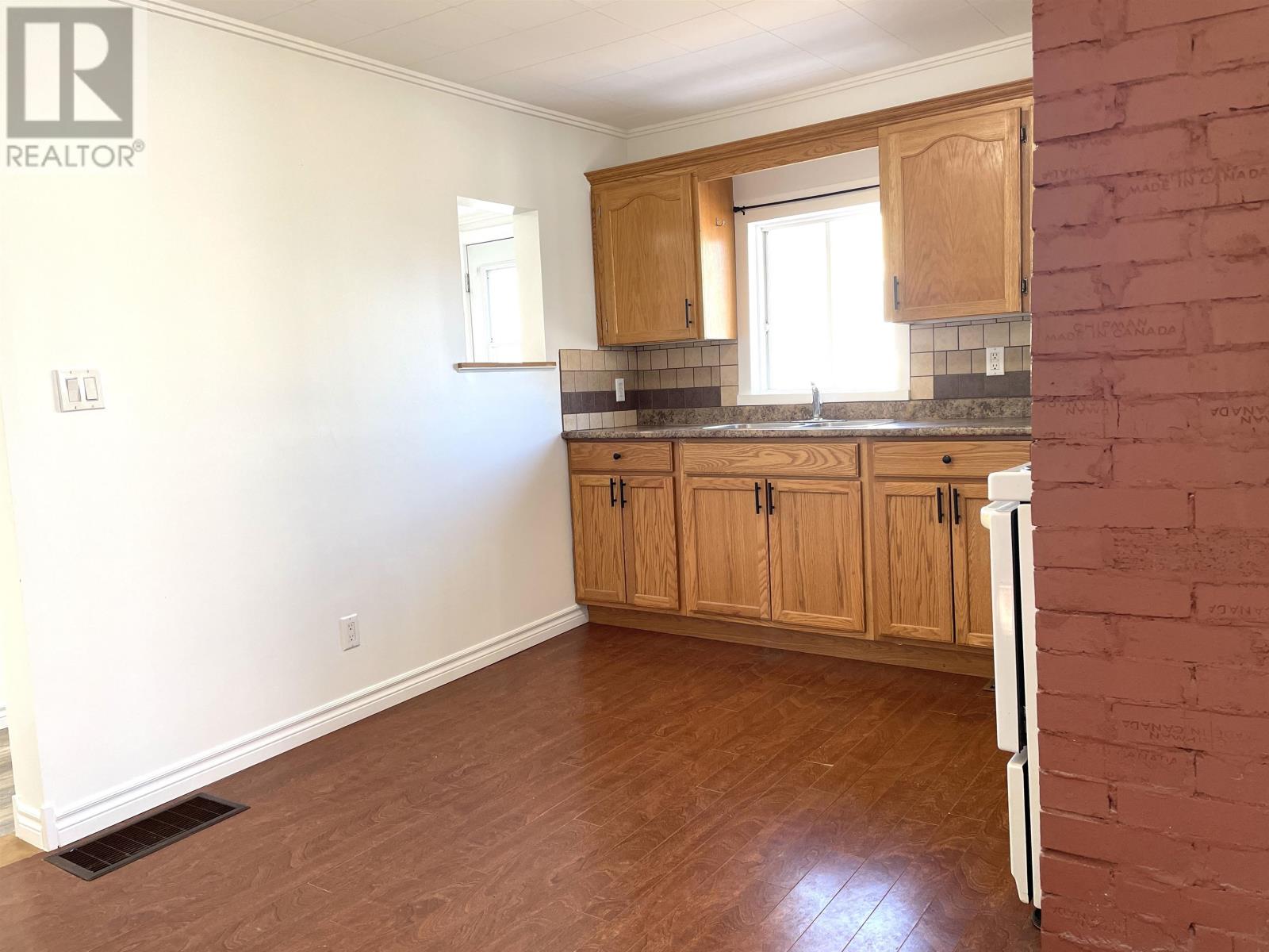 58 ST. LAWRENCE STREET - 6