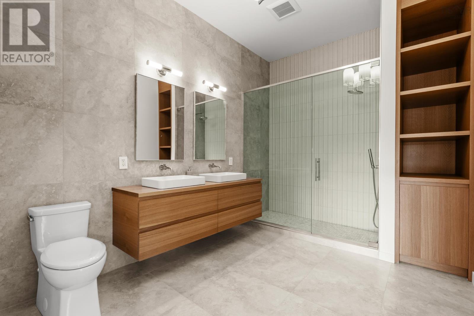 Property 42 of 49 of 276 Sunnylea Road