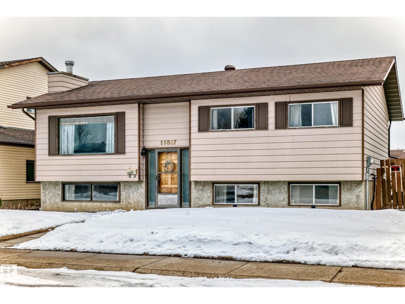 18507 98 AV NW - 2