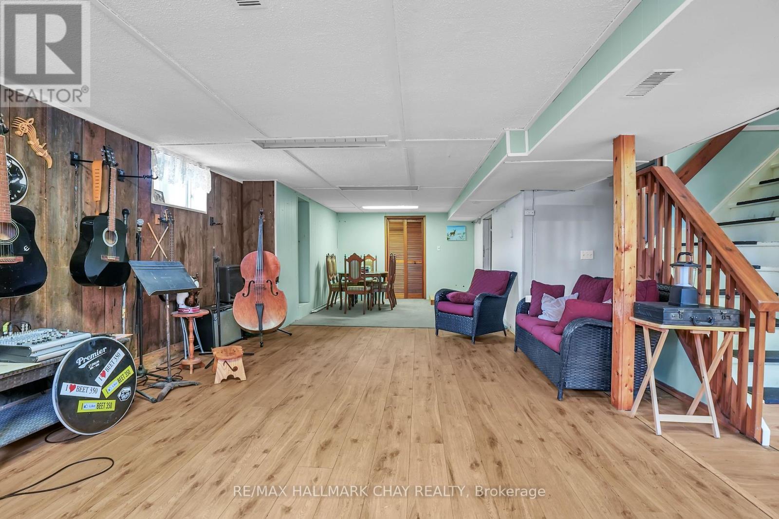 8315 93 HIGHWAY - 19