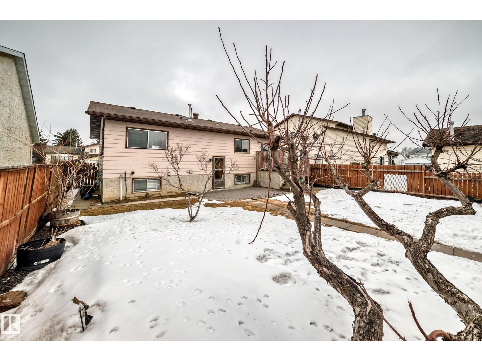 18507 98 AV NW - 47
