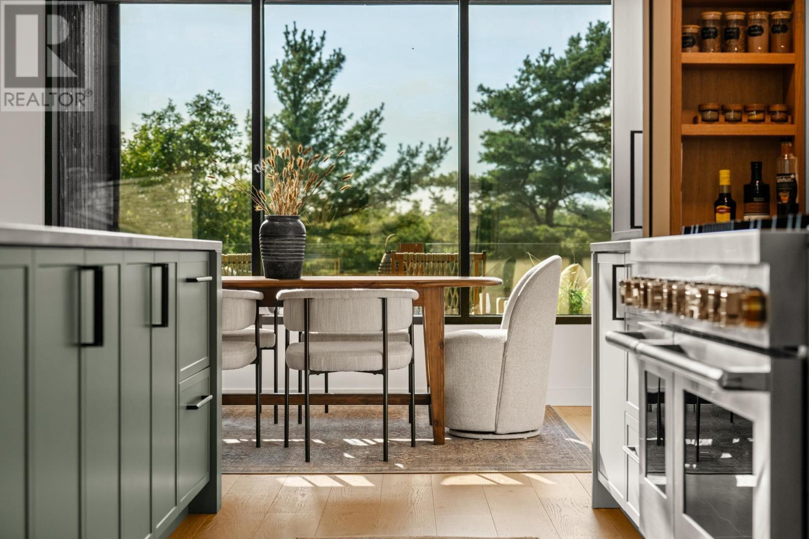 Property 15 of 49 of 276 Sunnylea Road