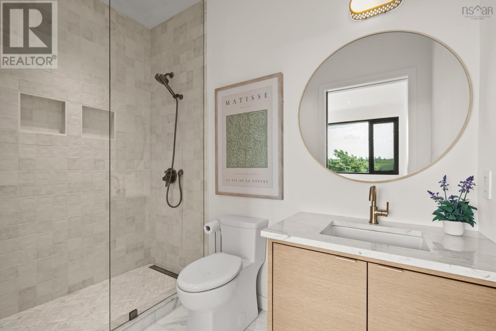 Property 27 of 49 of 276 Sunnylea Road