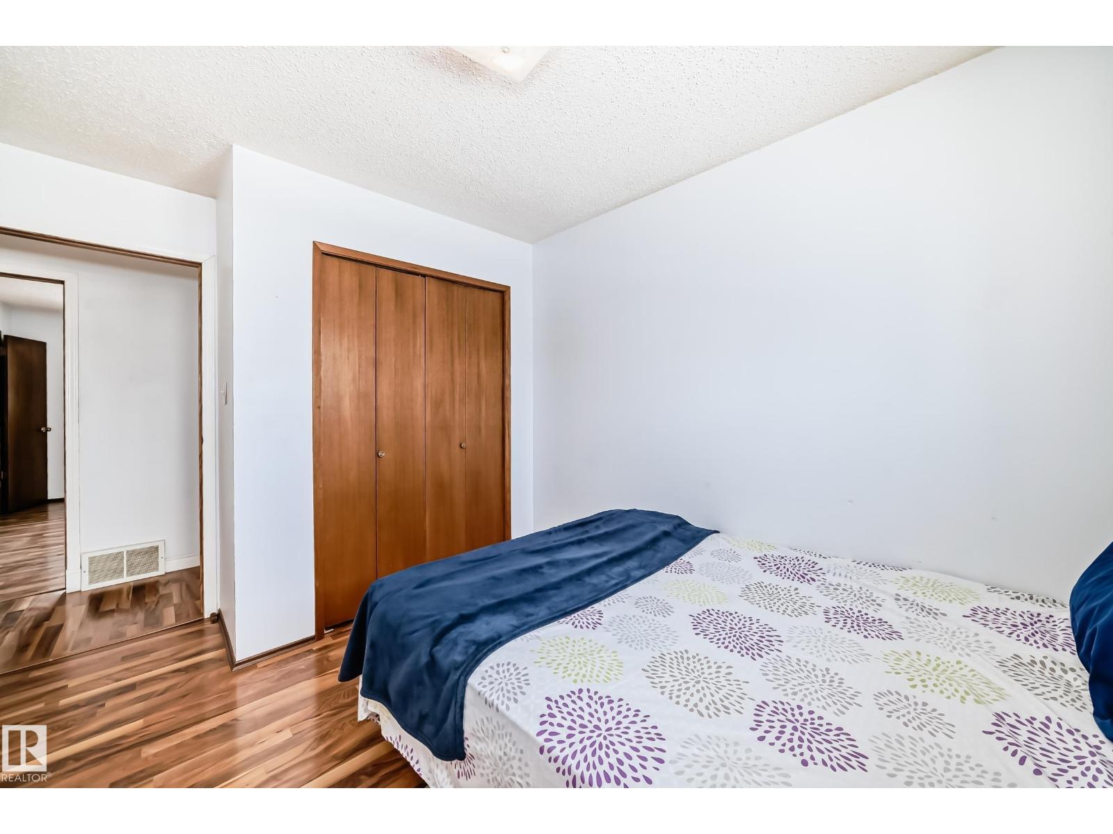 18507 98 AV NW - 28