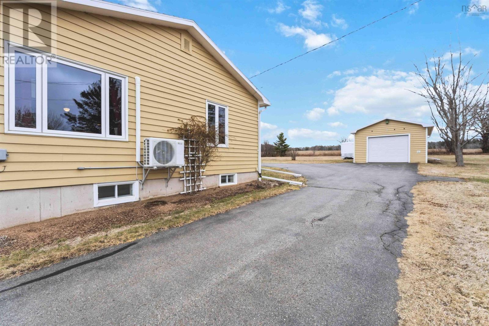 188 Seaman Street - 49
