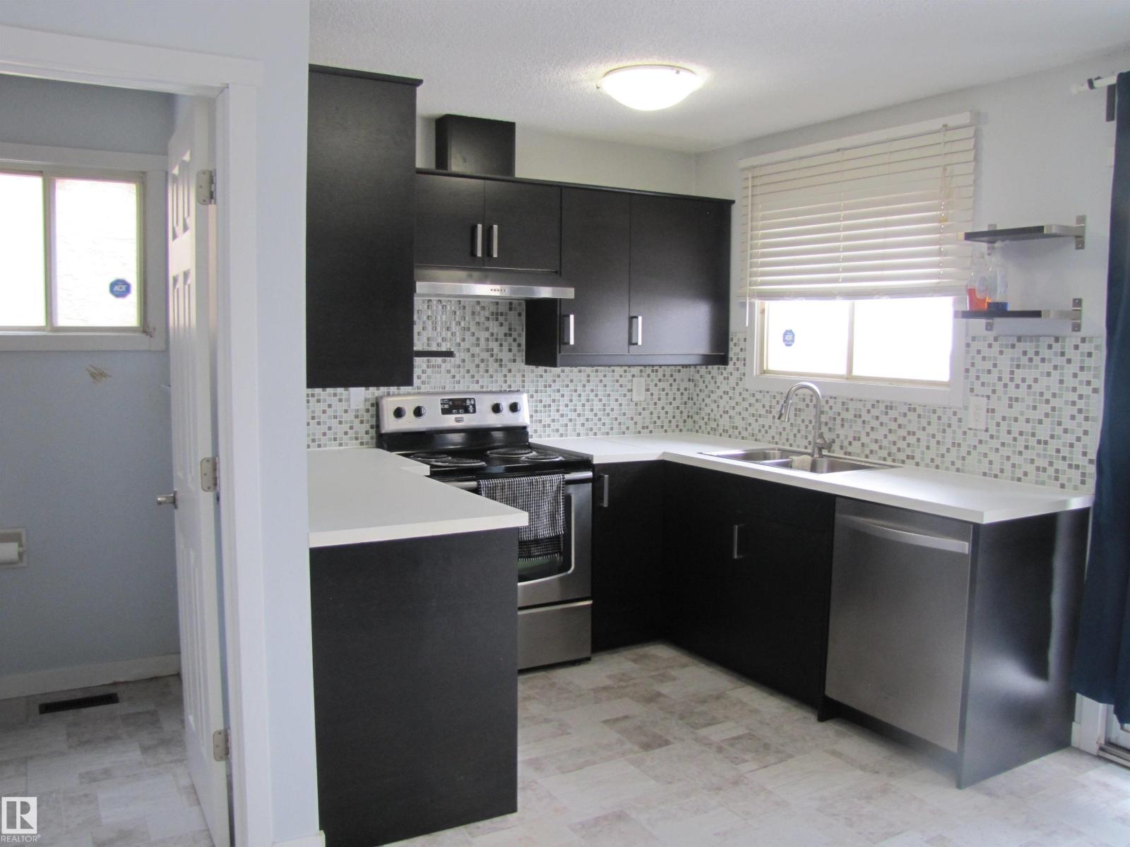 3617 43A AV NW, Edmonton