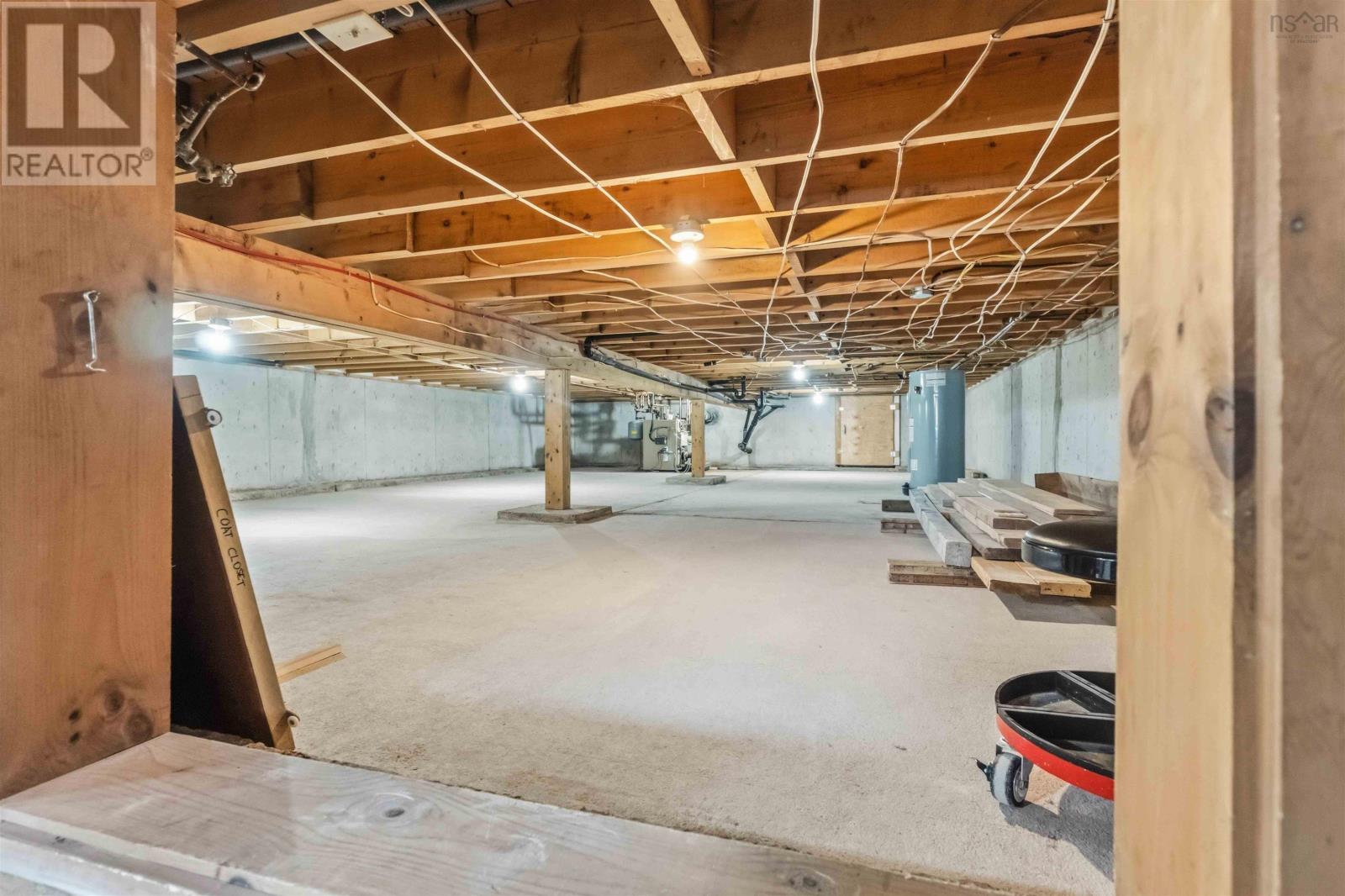 Property 27 of 48 of 188 Seaman Street