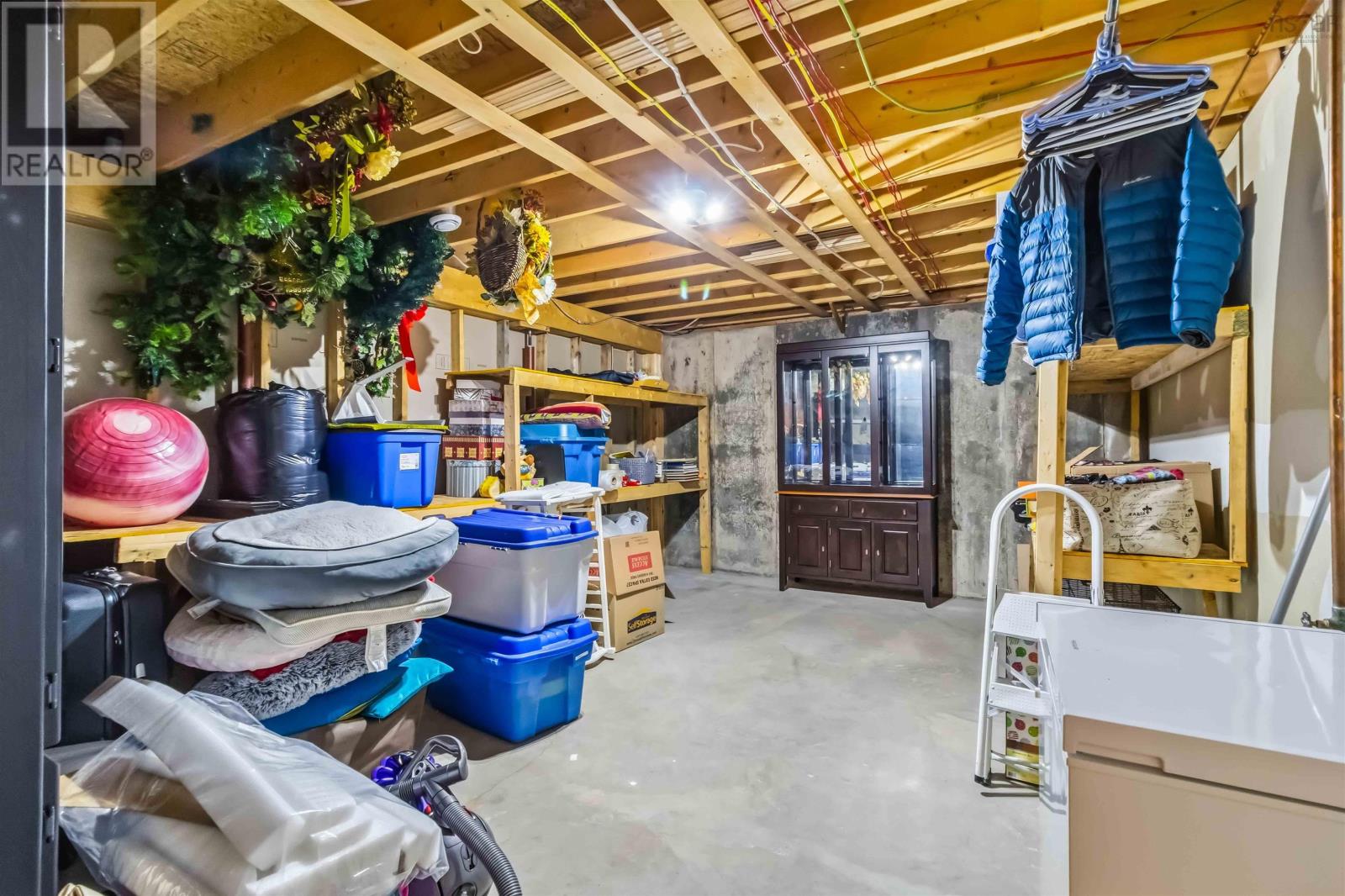 Property 32 of 44 of 15 Stoneridge Court