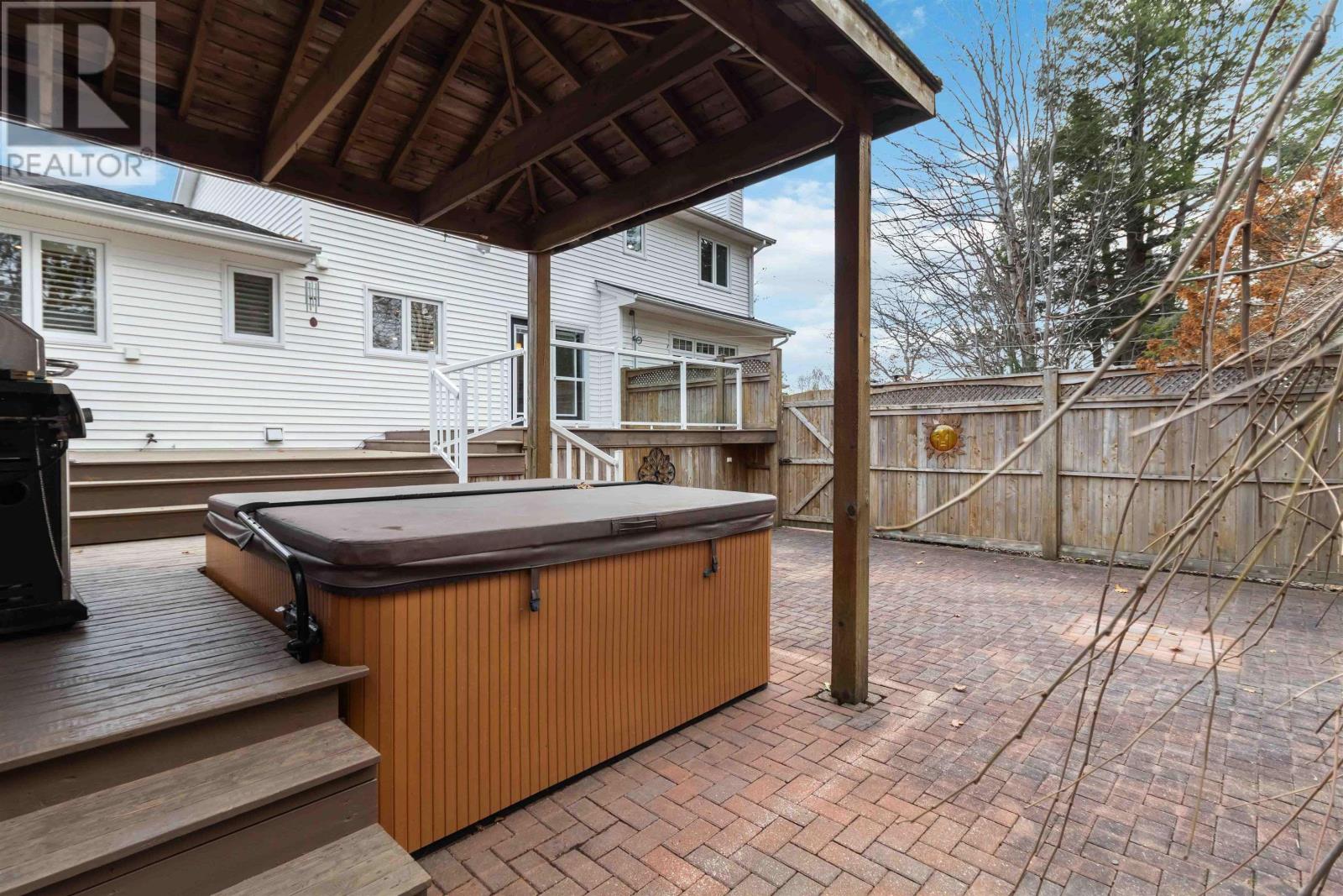 Property 35 of 44 of 15 Stoneridge Court