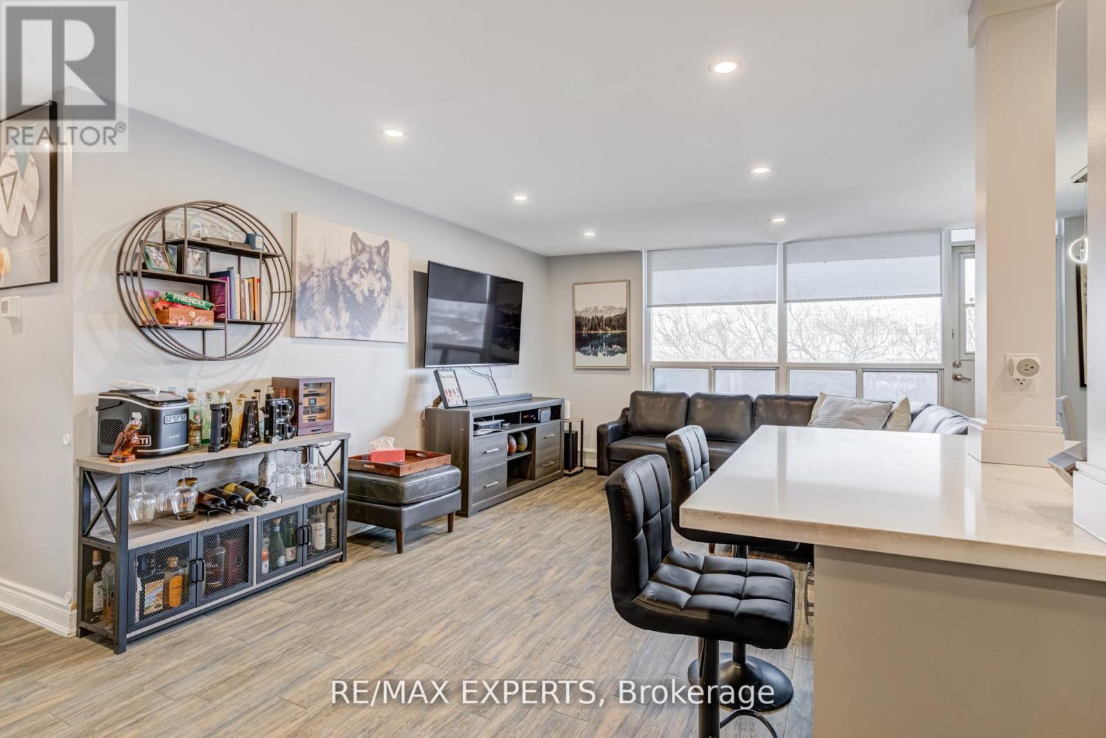 406 - 3390 WESTON ROAD