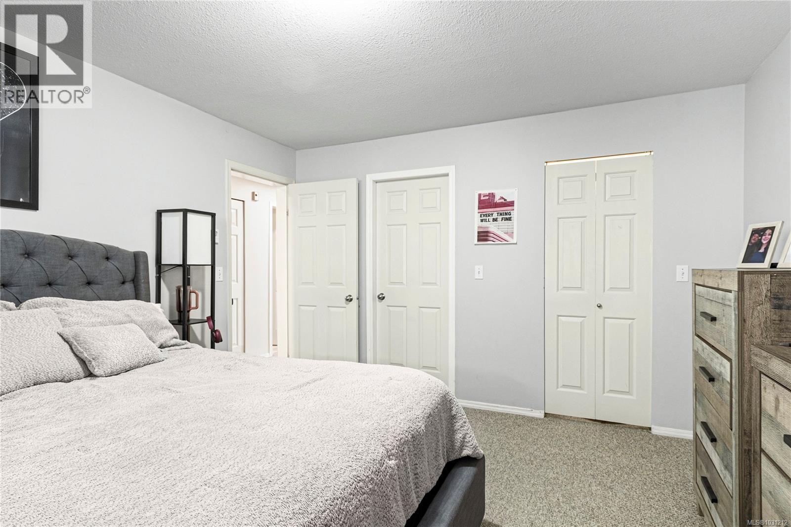 1F 690 Colwyn St, Campbell River