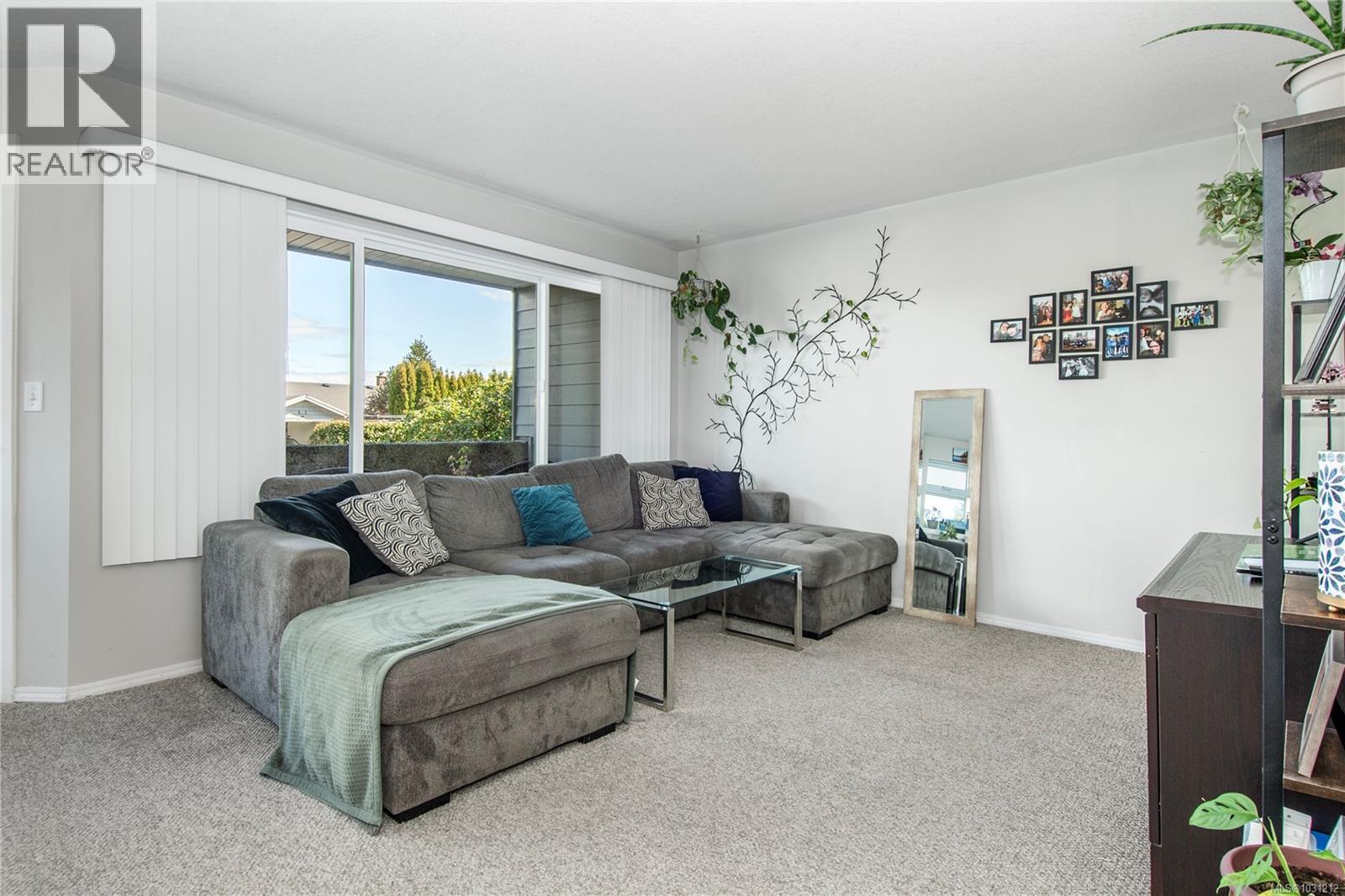 1F 690 Colwyn St, Campbell River