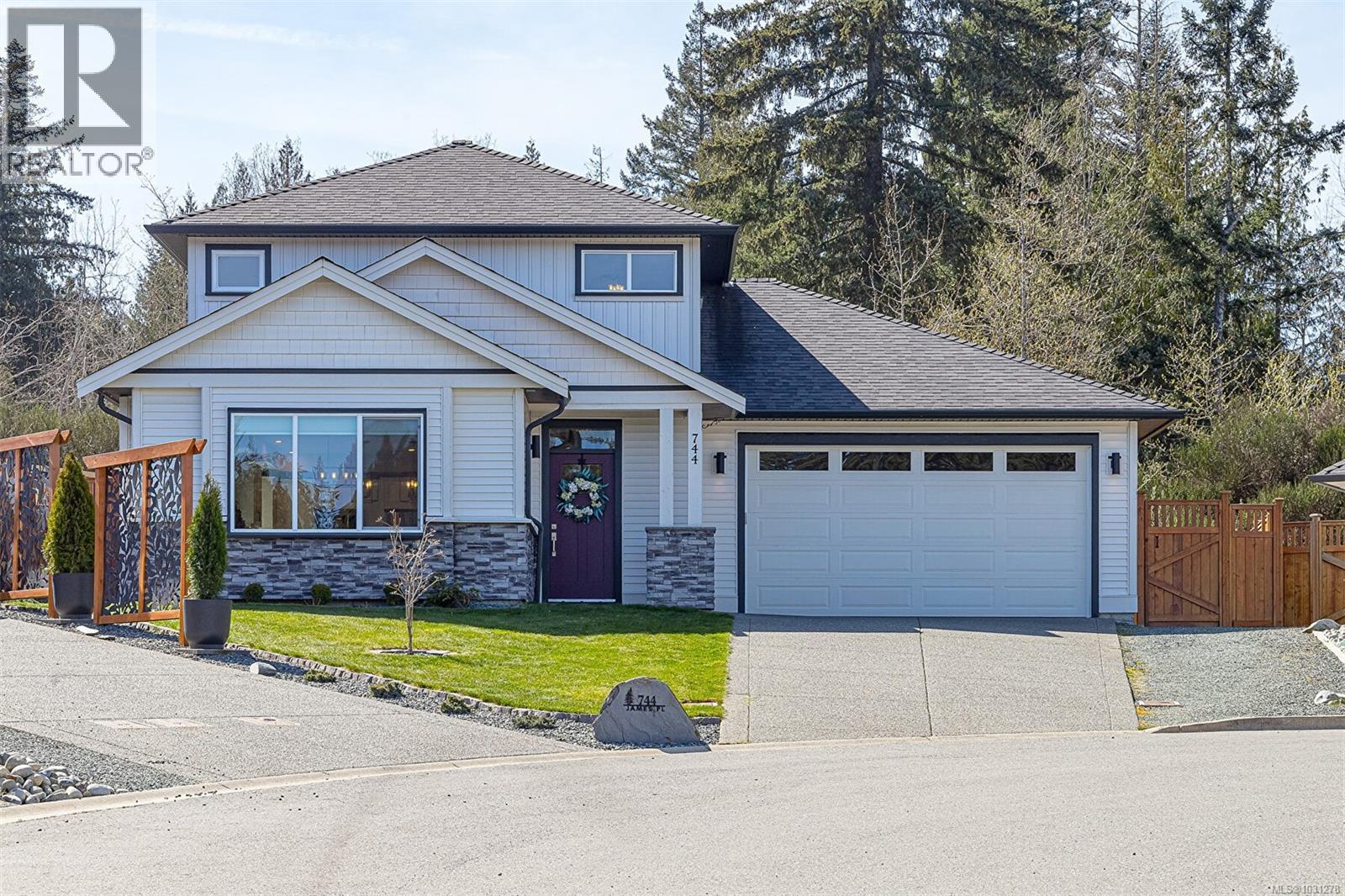 744 JAMES PL - Image 2