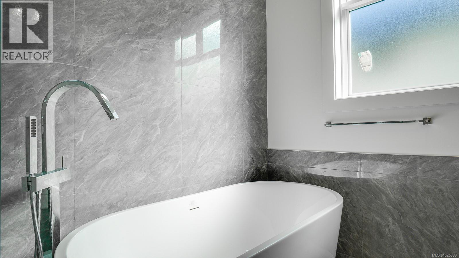 3207 Fernwood Lane, Port Alberni