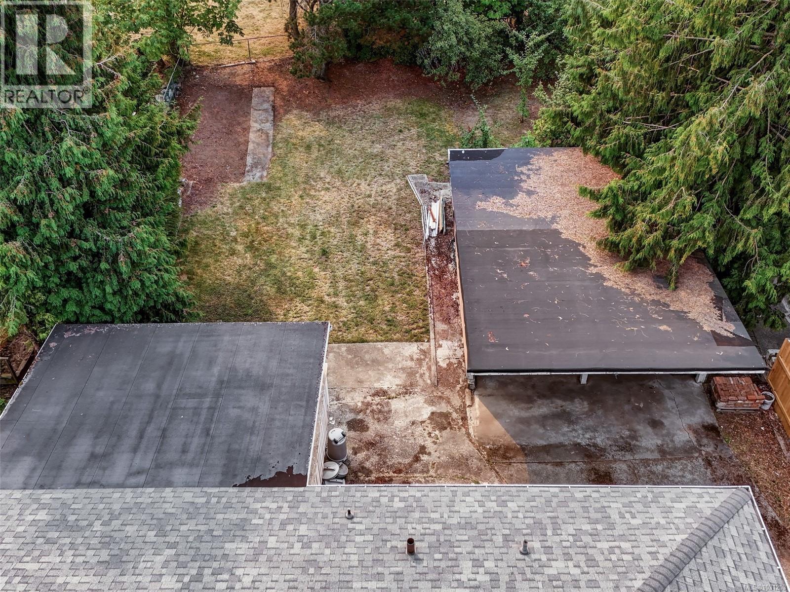 723 GENEVIEVE RD - 29