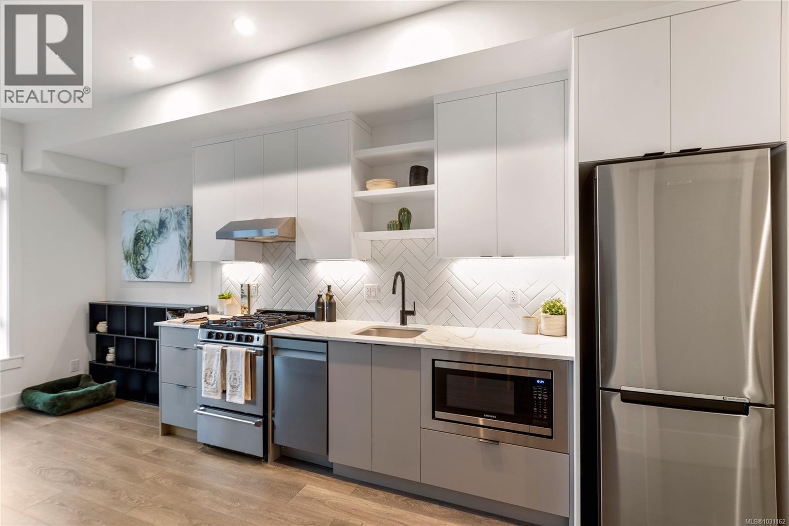 #205 1114 SAMAR CRES - 18