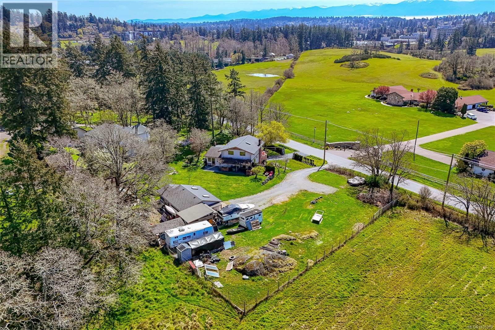 1670 BURNSIDE RD W - 57