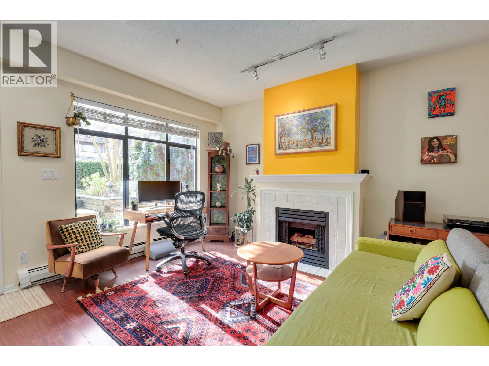 6 221 ASH STREET, New Westminster