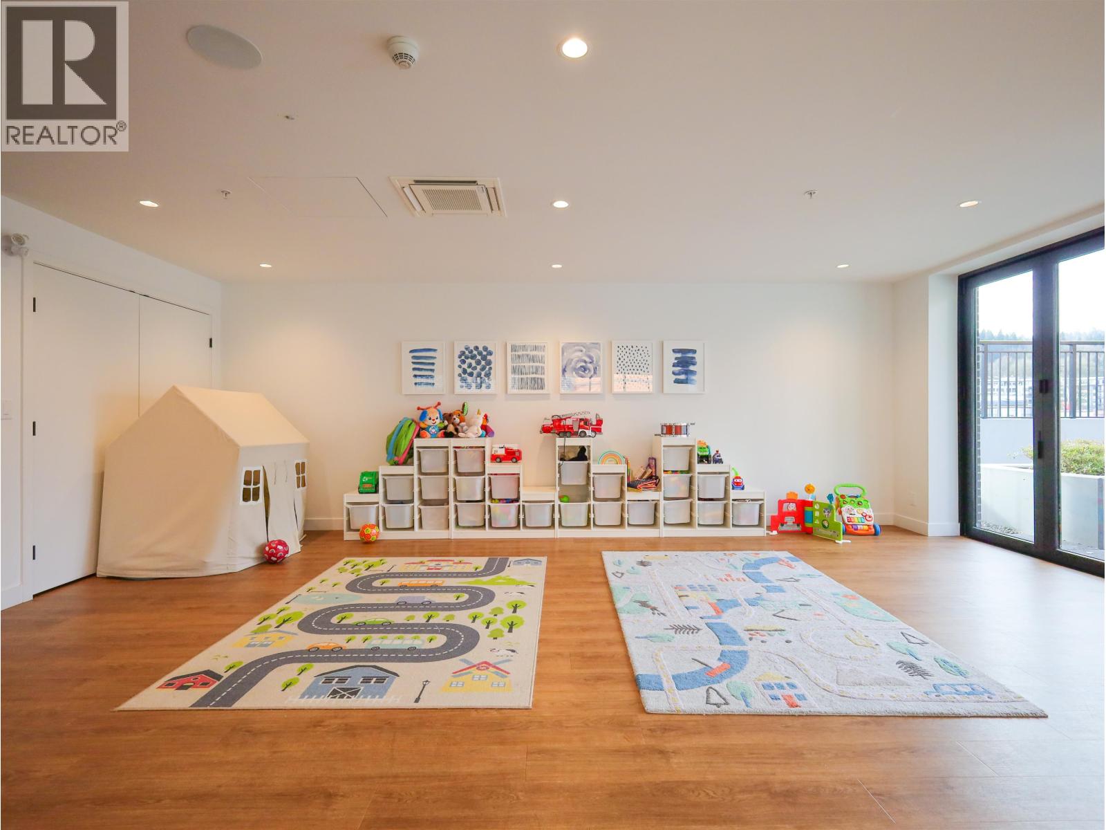 224 3131 MURRAY STREET, Port Moody