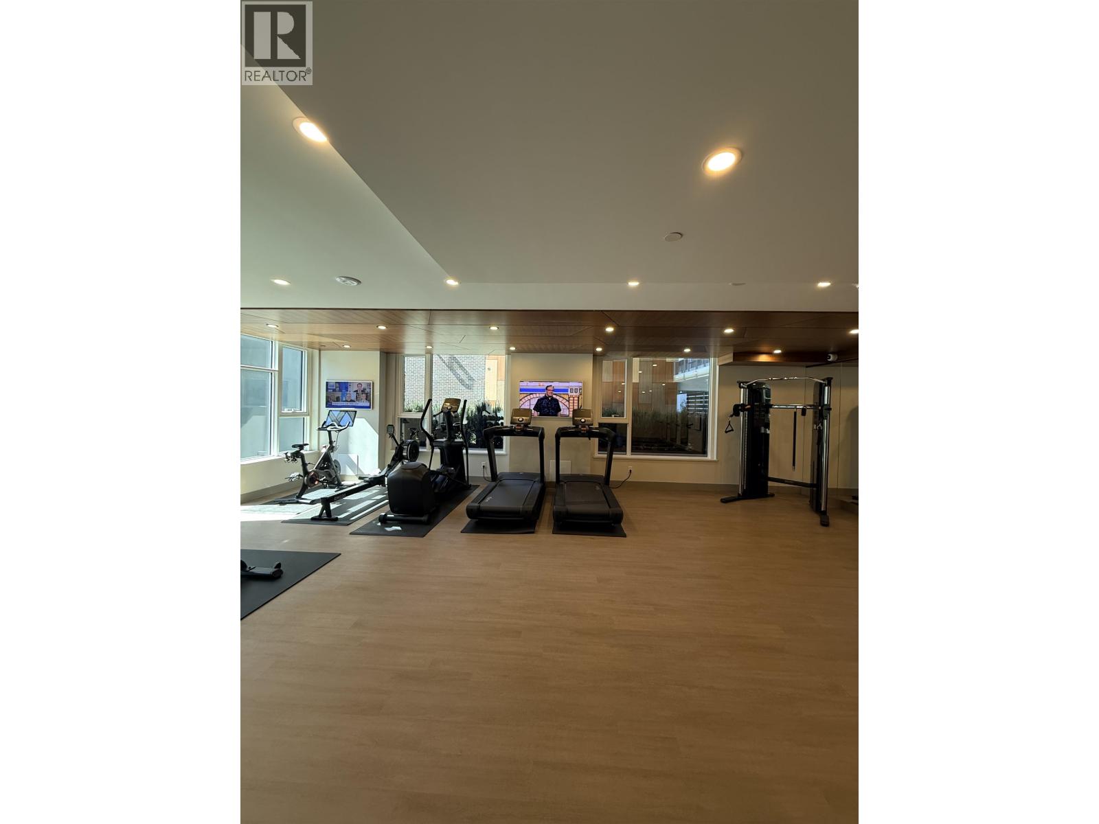 306 423 6TH STREET, West Vancouver