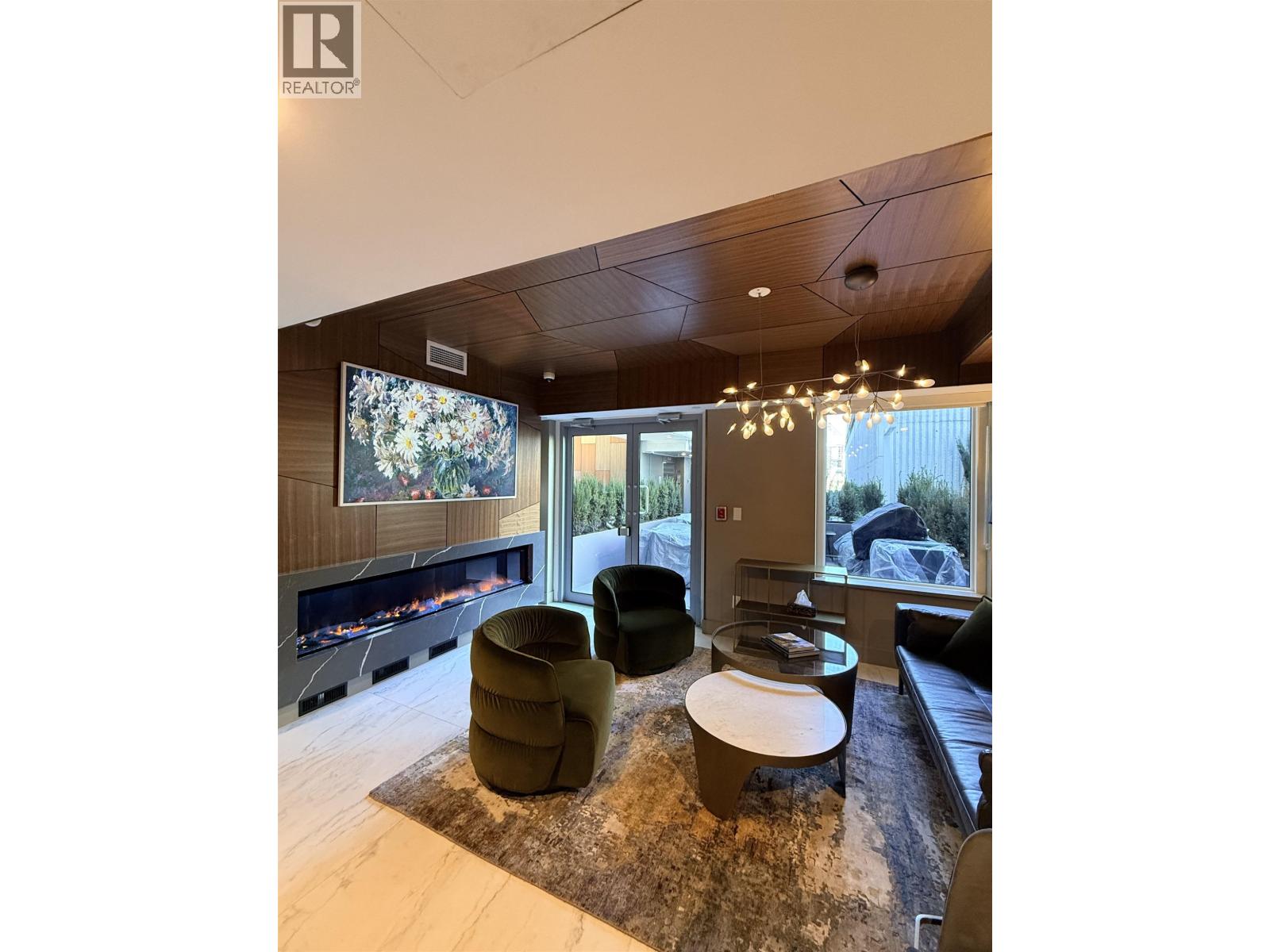 306 423 6TH STREET, West Vancouver