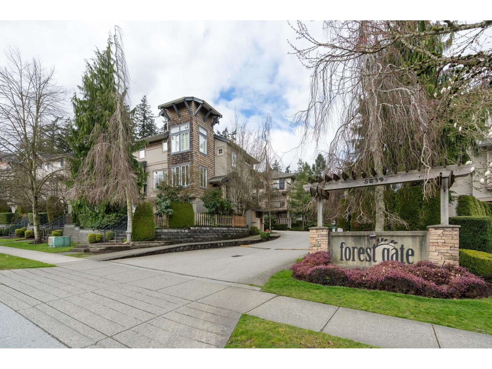 35 5839 PANORAMA DRIVE, Surrey