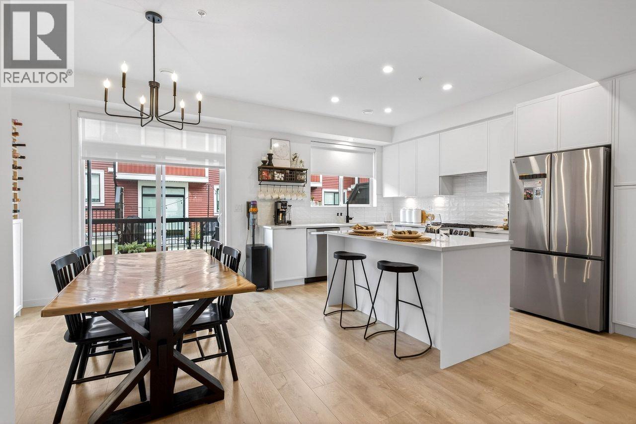 115 24951 112 AVENUE, Maple Ridge