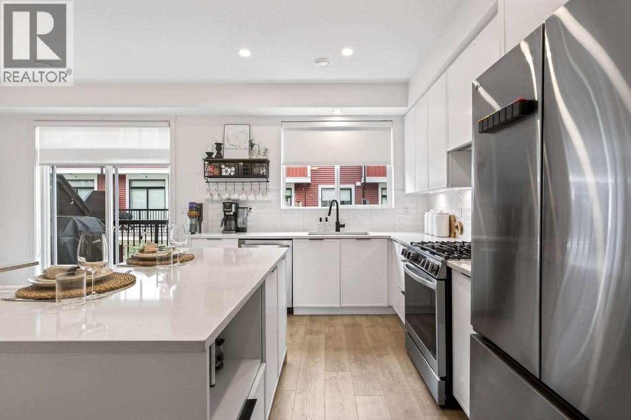 115 24951 112 AVENUE, Maple Ridge