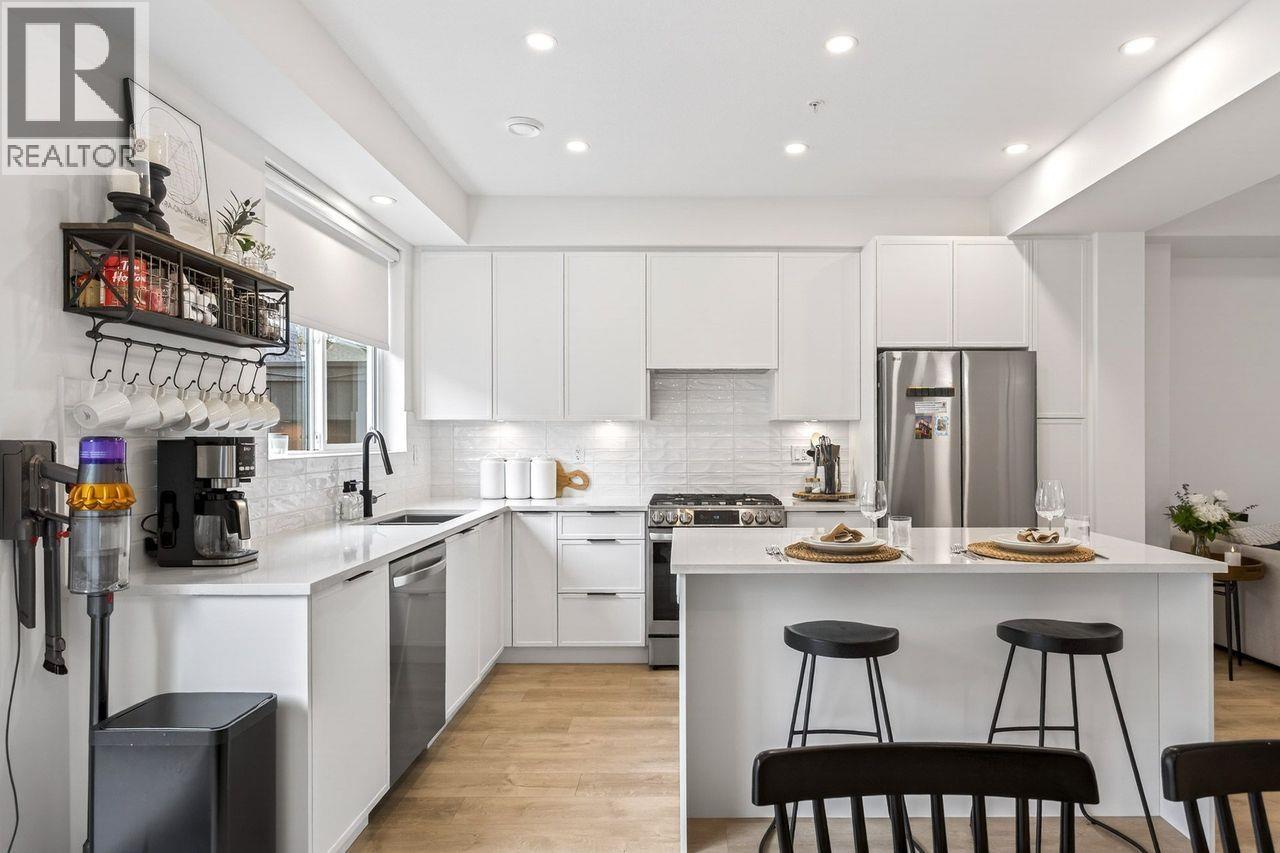 115 24951 112 AVENUE, Maple Ridge