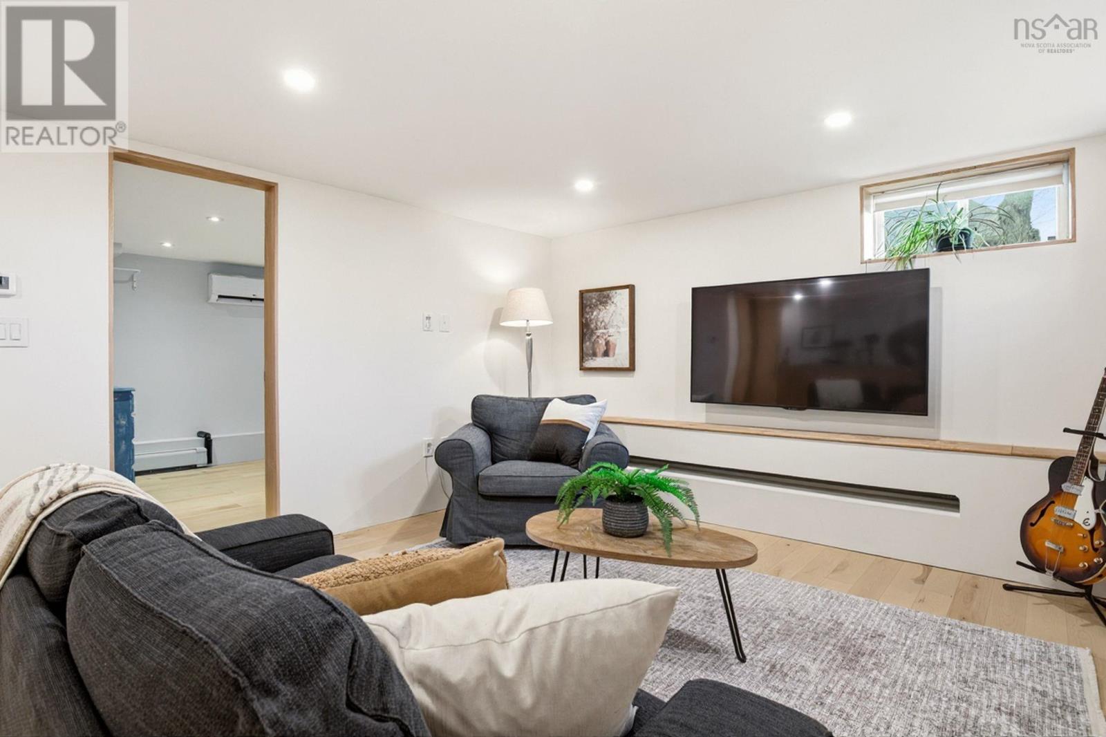 Property 25 of 40 of 5895 Cabot Street